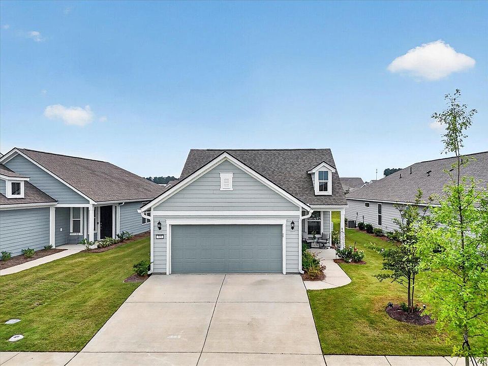 1st image of 723 Blue Iris Way