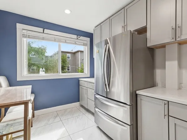 29 Esmond St, Dorchester, MA 02121