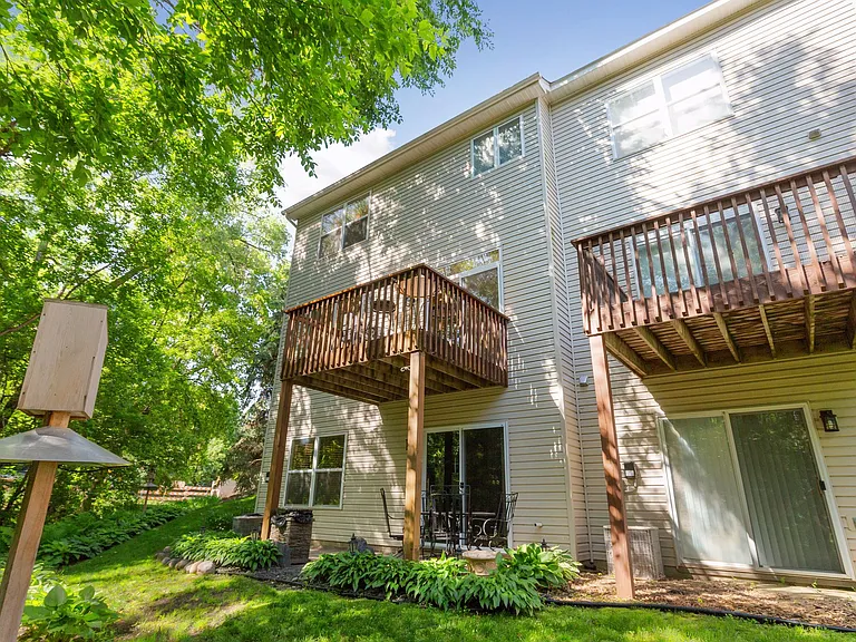 16487 Jarreau Ct — Photo 39
