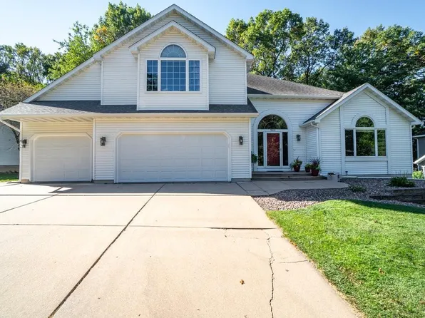 3921 Damon Ct, Eau Claire, WI 54701