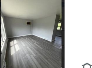 1221 Chestnut St, Rockford, IL 61102