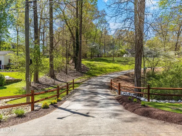 4410 Cabbage Dr, Knoxville, TN 37938