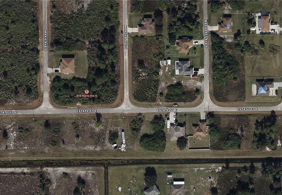 2nd image of 919 Marie Ave S
