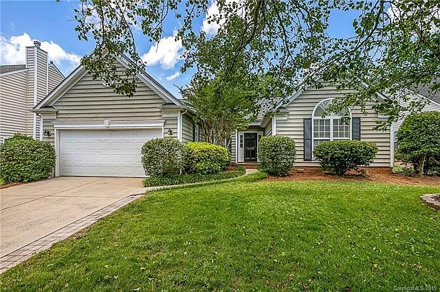 1st image of 13806 Queenswater Ln