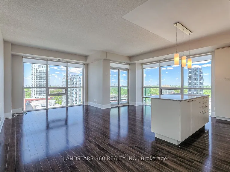 70 Roehampton Ave #2120 — Photo 3
