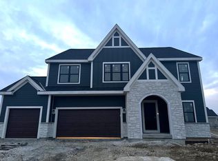 447 Sandstone STREET, Slinger, WI 53086