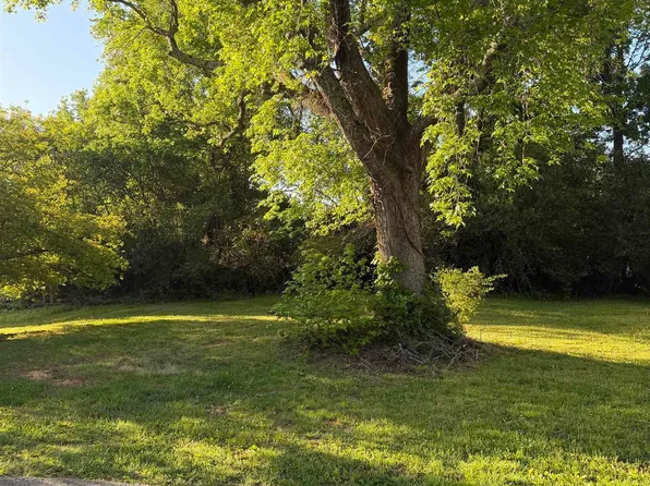 133 Williams St, Woodruff, SC 29388