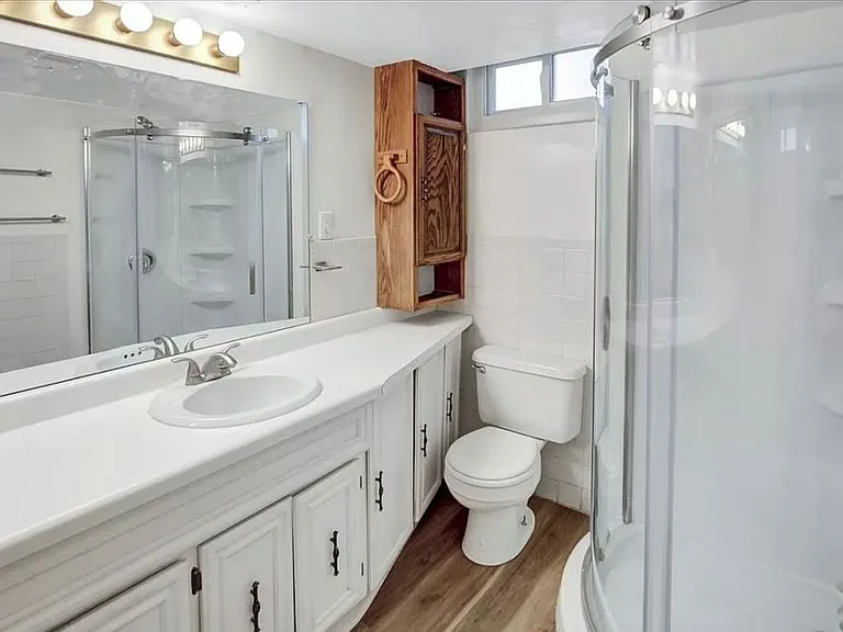 2895 E Oakridge Dr — Photo 6