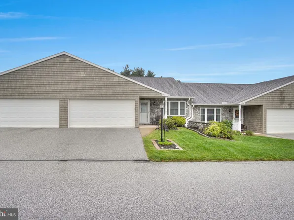 4713 Orchid Way #25, Dover, PA 17315