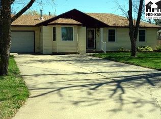 408 S Sedgwick Ave, Burrton, KS 67020