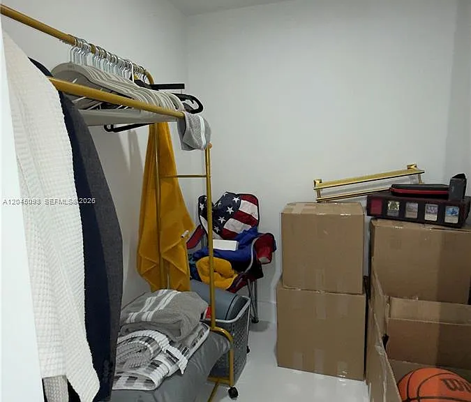 2333 Brickell Ave #614 — Photo 22