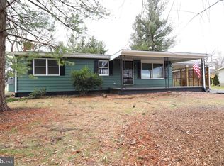 17 Azalea Dr, Charles Town, WV 25414