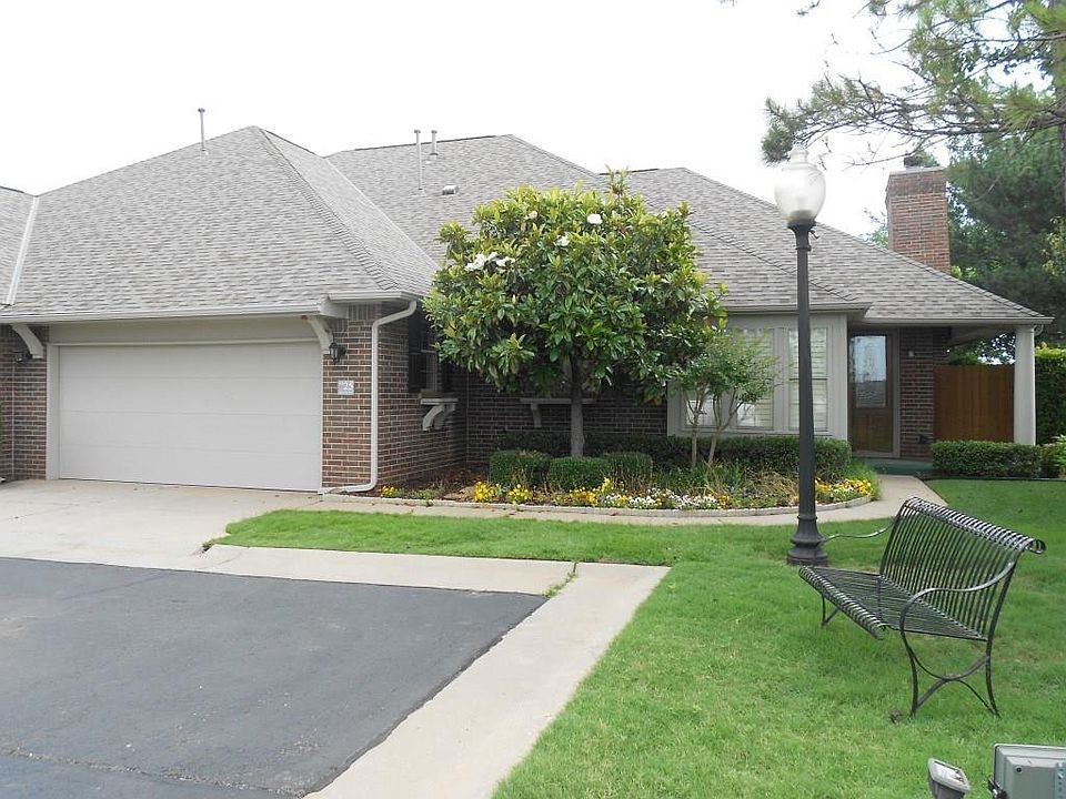 1st image of 12500 Saint Andrews Dr APT 25