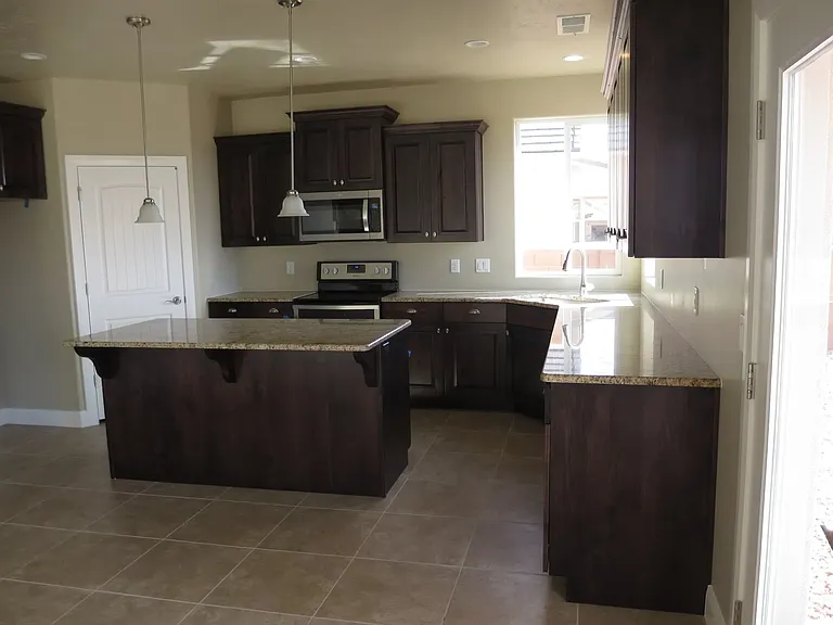 2388 S 3330 W — Photo 13