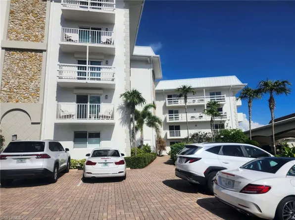 3000 Gulf Shore BLVD N #113, NAPLES, FL 34103