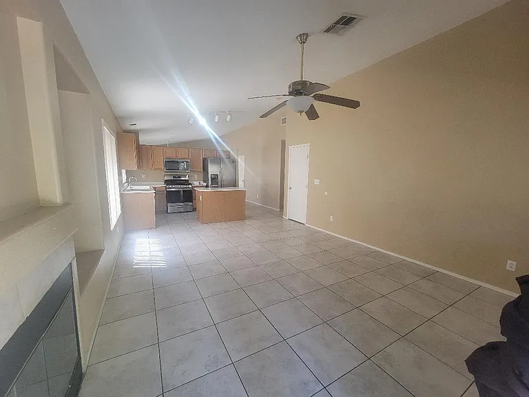 4410 Scarlet Sea Ave — Photo 3