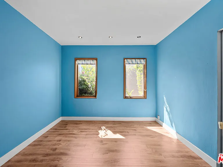 2569 Patricia Ave — Photo 24