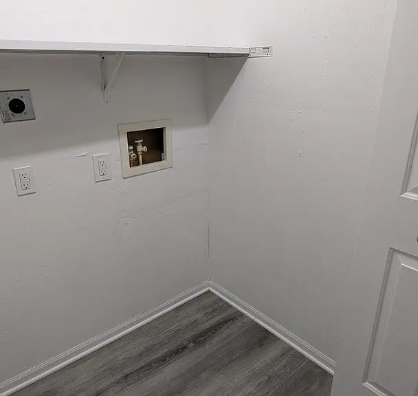 871 Kerns Dr NE — Photo 12