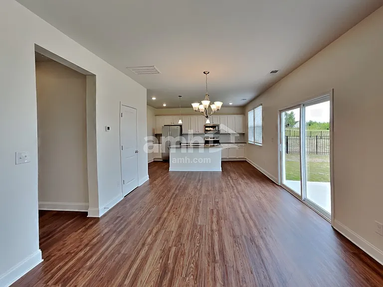 151 Hazel Park Dr — Photo 5