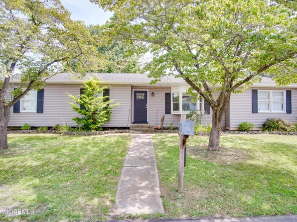 809 Longboat Avenue, Beachwood, NJ 08722