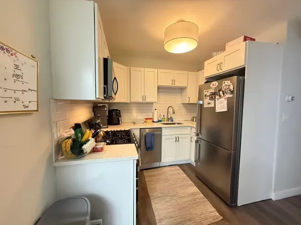 351 E 8th St #1, Boston, MA 02127