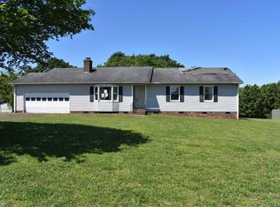 305 Palmer Ct, Inman, SC 29349