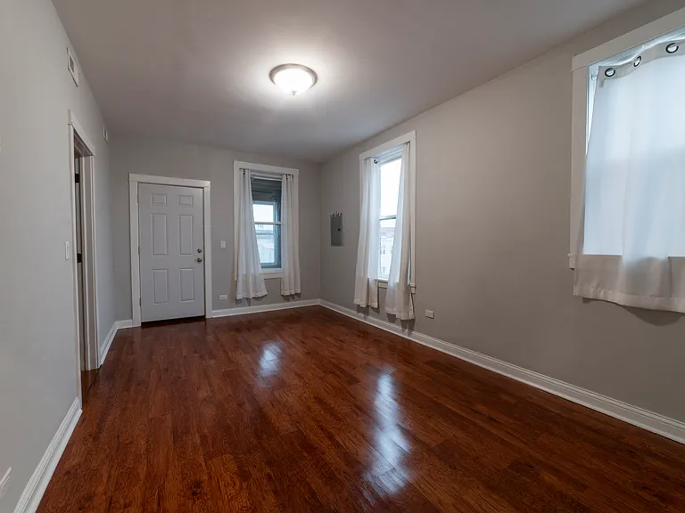 3429 S Union Ave #3R — Photo 10