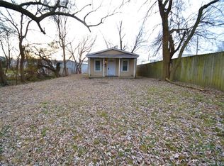 1714 Dewey St, New Albany, IN 47150