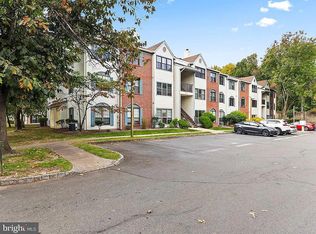 3 Chamberlin Ct, Lawrence Township, NJ 08648