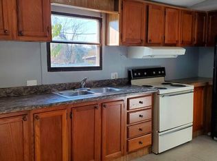 2006 Ravenswood Rd, Ravenswood, WV 26164