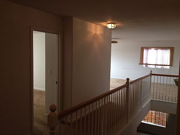 3rd image of 1758 Bridlewood Dr