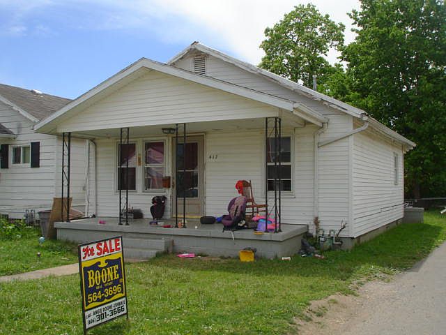 1st image of 417 Buckner St