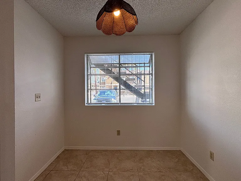 2686 Aarondavid Dr — Photo 18