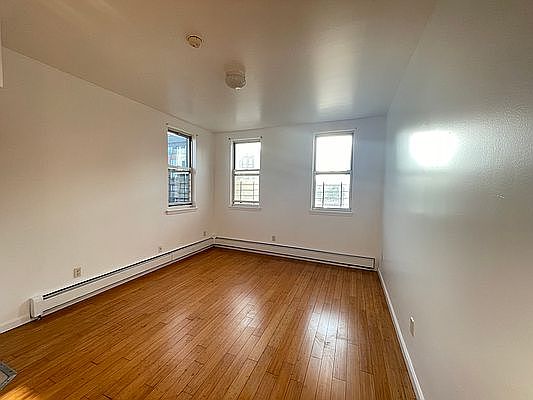 5th image of 356 McGuinness Blvd #2A
