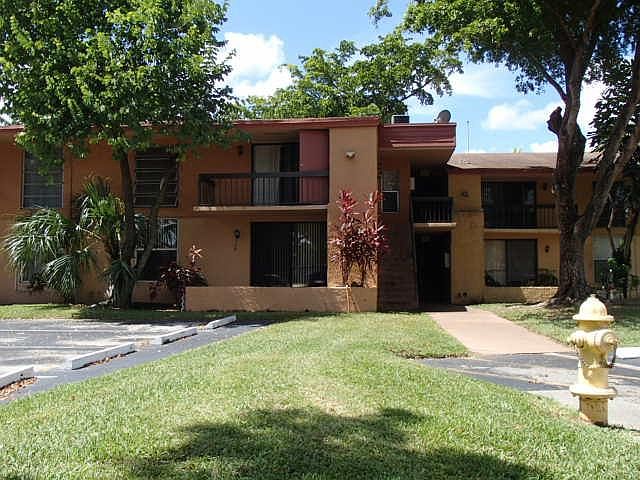 1st image of 4021 N University Dr APT C210
