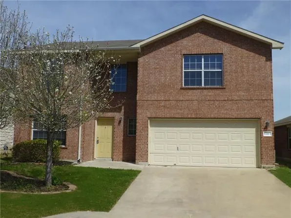 211 Outfitter Dr, Bastrop, TX 78602