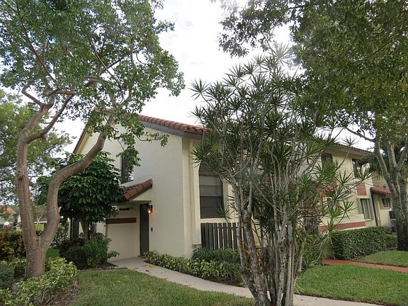 2nd image of 10359 S Circle Lake Dr APT 201