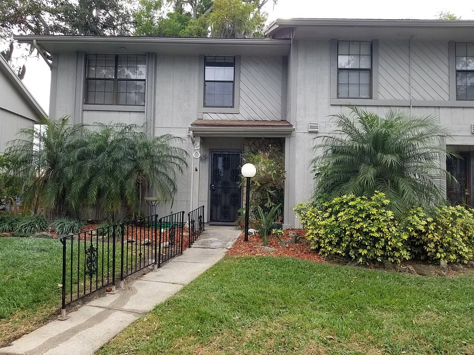 1st image of 20 Oakwood Park #20