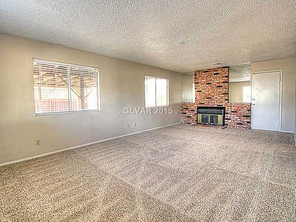 3rd image of 1715 Linn Ln