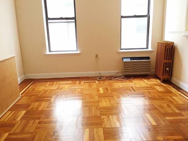 1st image of 3426 41st St
