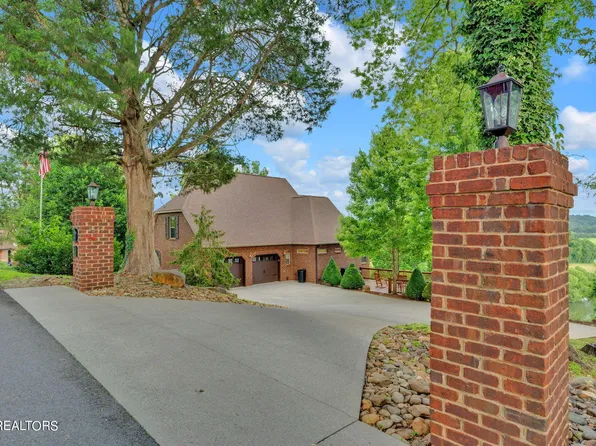 1559 Ellis Rd, Sevierville, TN 37876