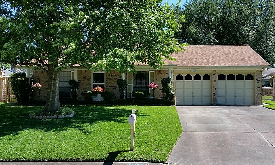 1st image of 2103 Victoria Ct