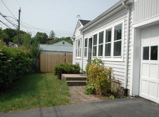 12 Lakeview Ter, Waltham, MA 02451