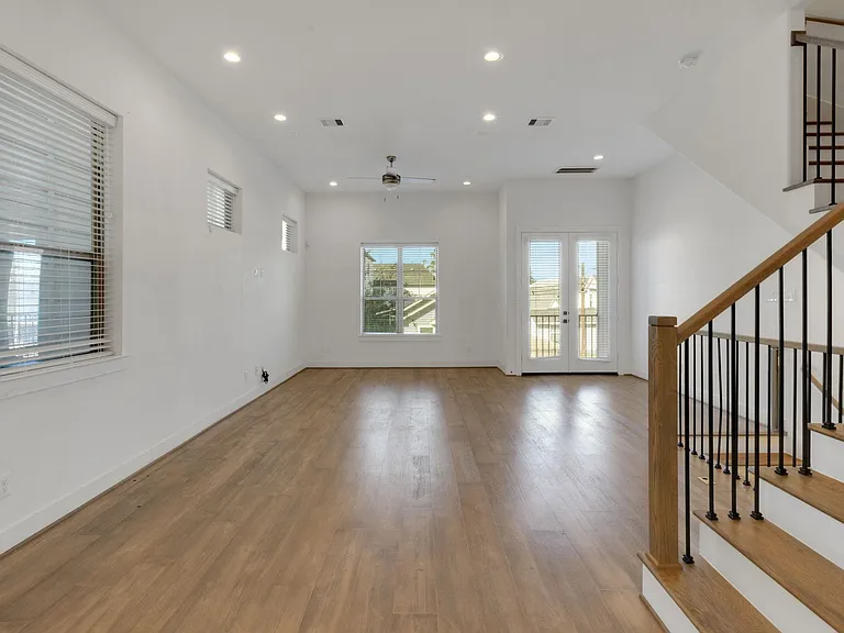 1526 Chestnut St — Photo 25