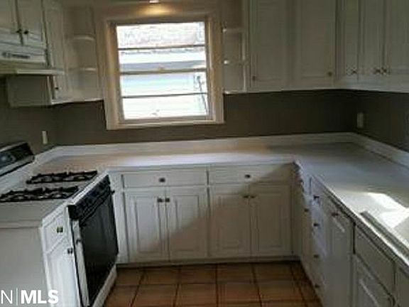 4th image of 158 Orange Ave