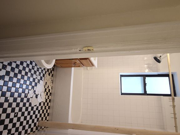 5th image of 26 2nd Ave APT 4R