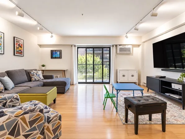 135 Pleasant St APT 201, Brookline, MA 02446