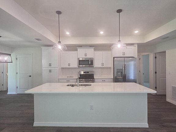 4th image of 2524 Clearwood St