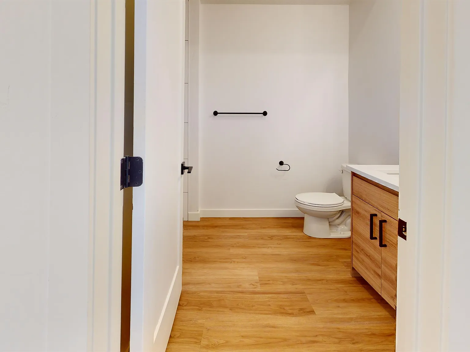 SM Bldg 03: Unit 306 - 306 — Photo 4