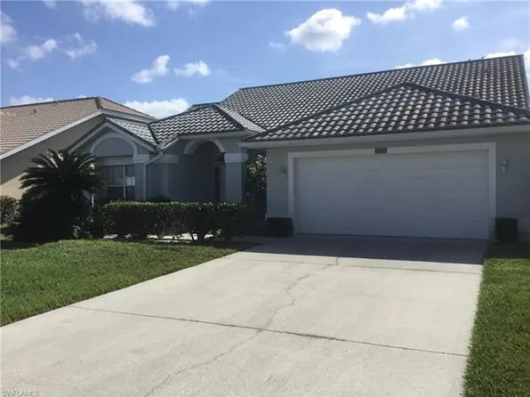 110 Granville Ct, Naples, FL 34104